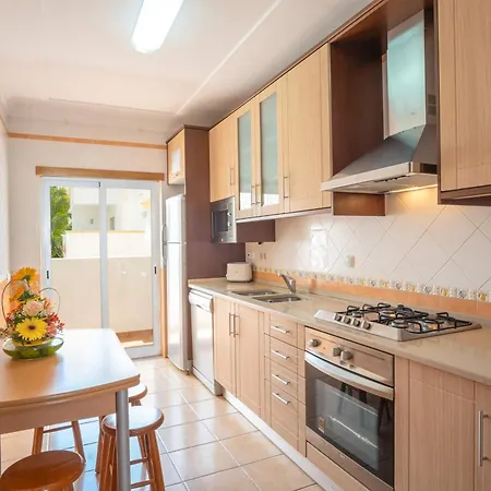 Hugo - Complex Perfect For Families