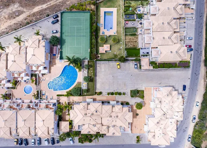 Hugo - Complex Perfect For Families 펜션 알부페이라